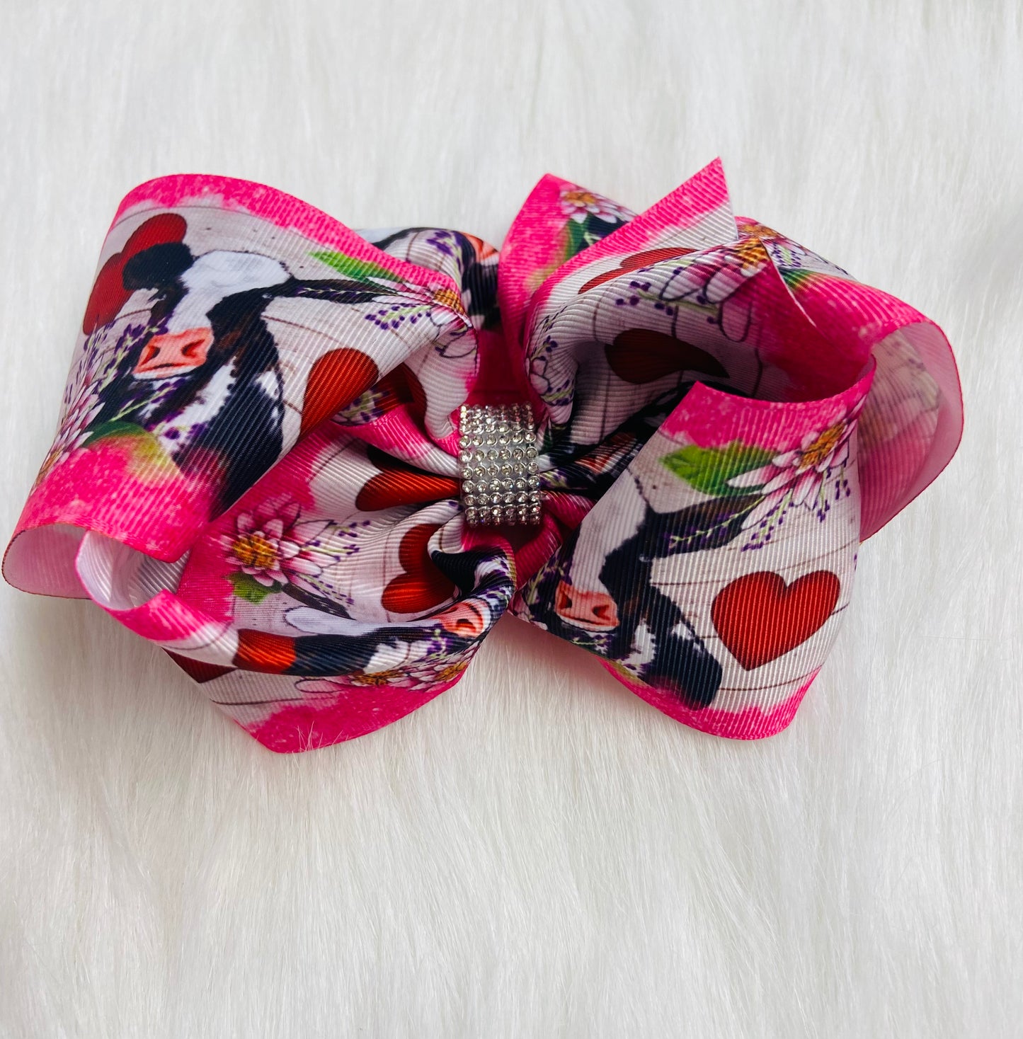 Cow heart bow