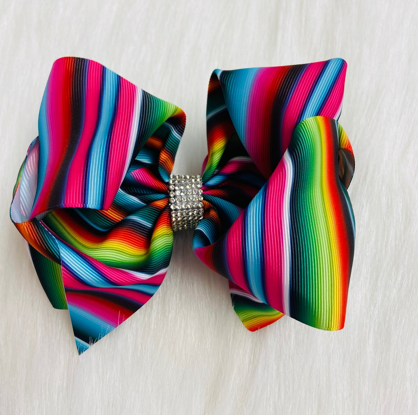 Serape bow