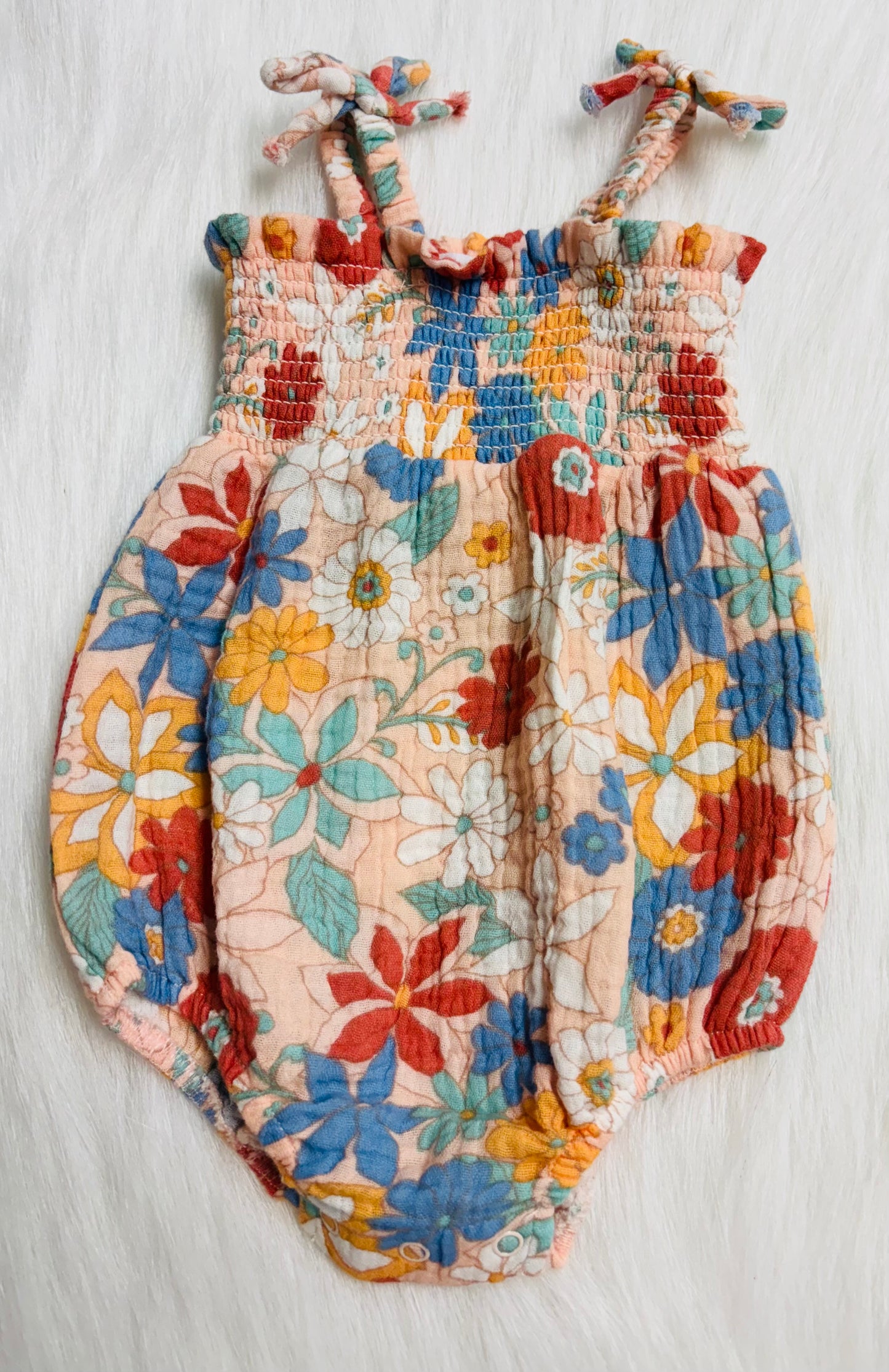 Retro smocked floral strap bubble