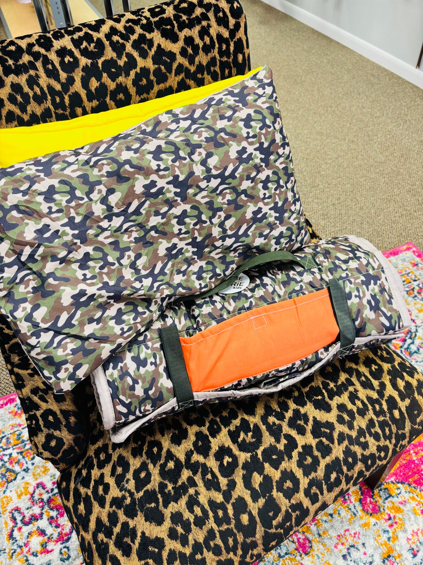 Camo sleep mat + pillow