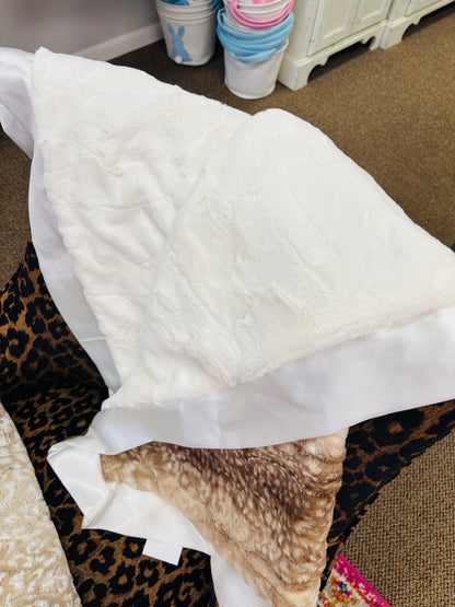 Fawn Blanket Straight Trim