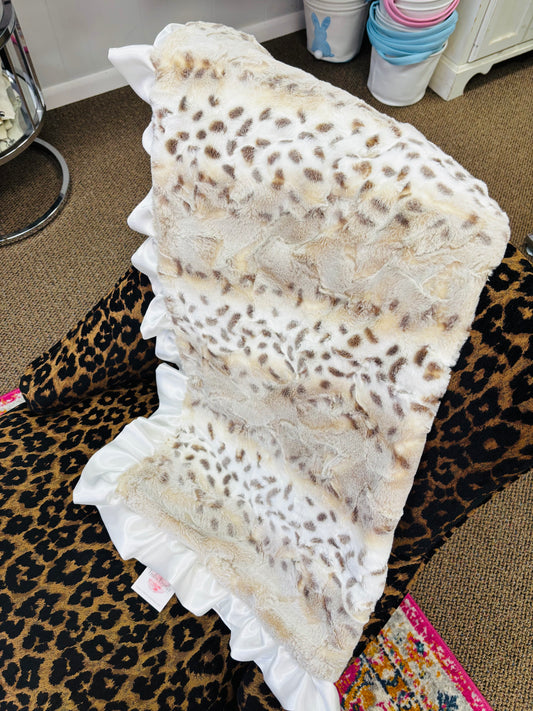 Snowcat Ivory Blanket