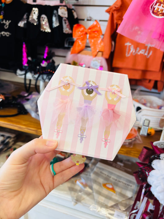 THREE BALLERINA JEWELRY BOX
