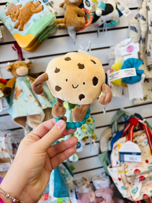 Sweet soothie cookie teether & rattler