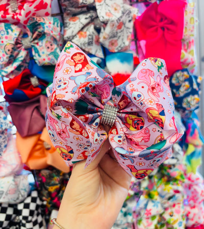Leo and stitch bow